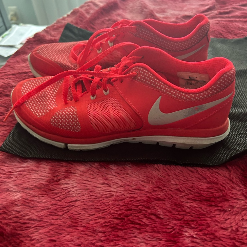 Nike Women's Athletic Shoes - Red / Orange - Picture 2 of 7